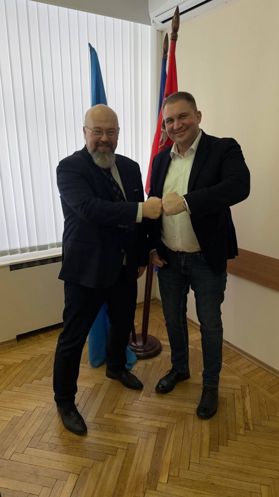 Традиции и инновации: стратегическое партнерство АНО ИПТСУ и профсоюза «Торговое Единство» в свете решений VIII съезда